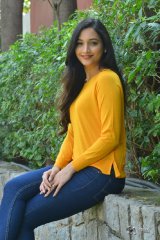 Srinidhi Shetty New Photos